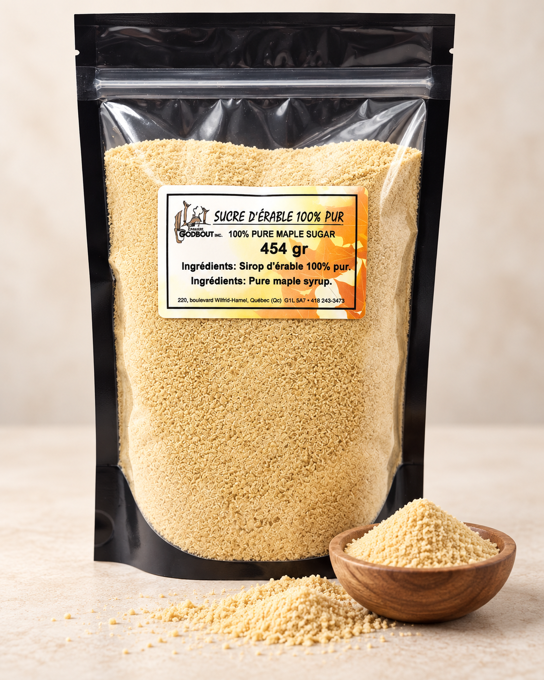 Sachet de sucre d'érable fin de 454 g avec un bol de bois